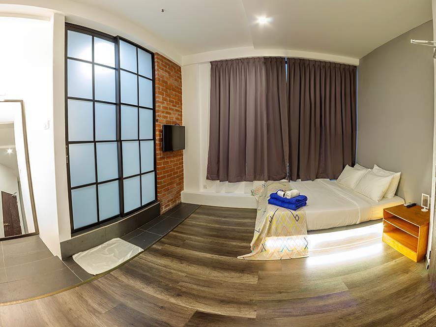 Roomies Suites Batu Feringgi Εξωτερικό φωτογραφία