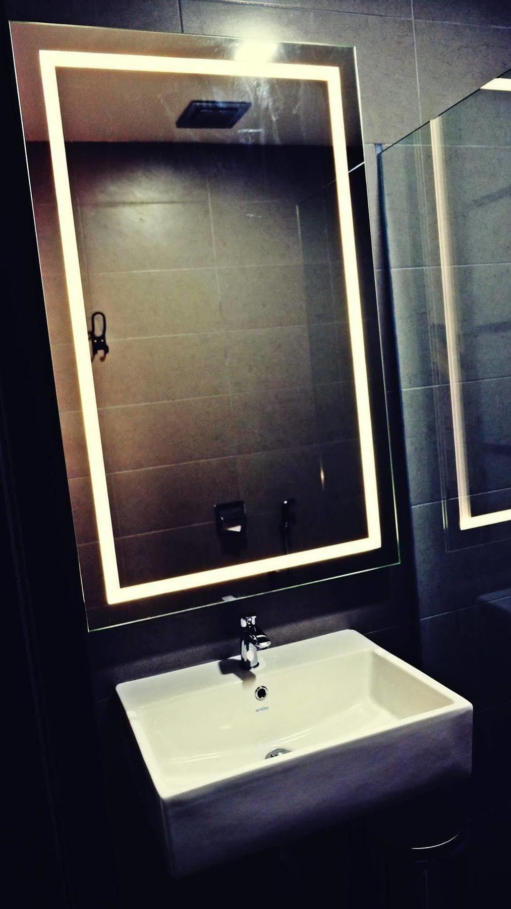 Roomies Suites Batu Feringgi Εξωτερικό φωτογραφία